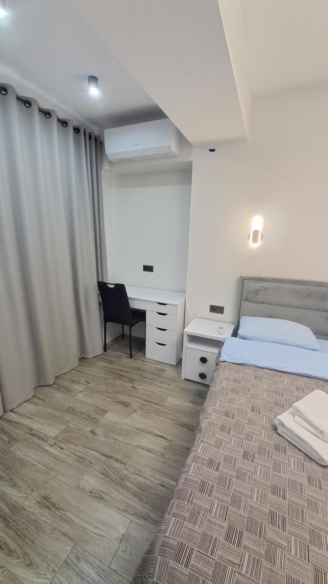 Аэропорт-Номера 24/24 . Apartment Chisinau Exterior photo